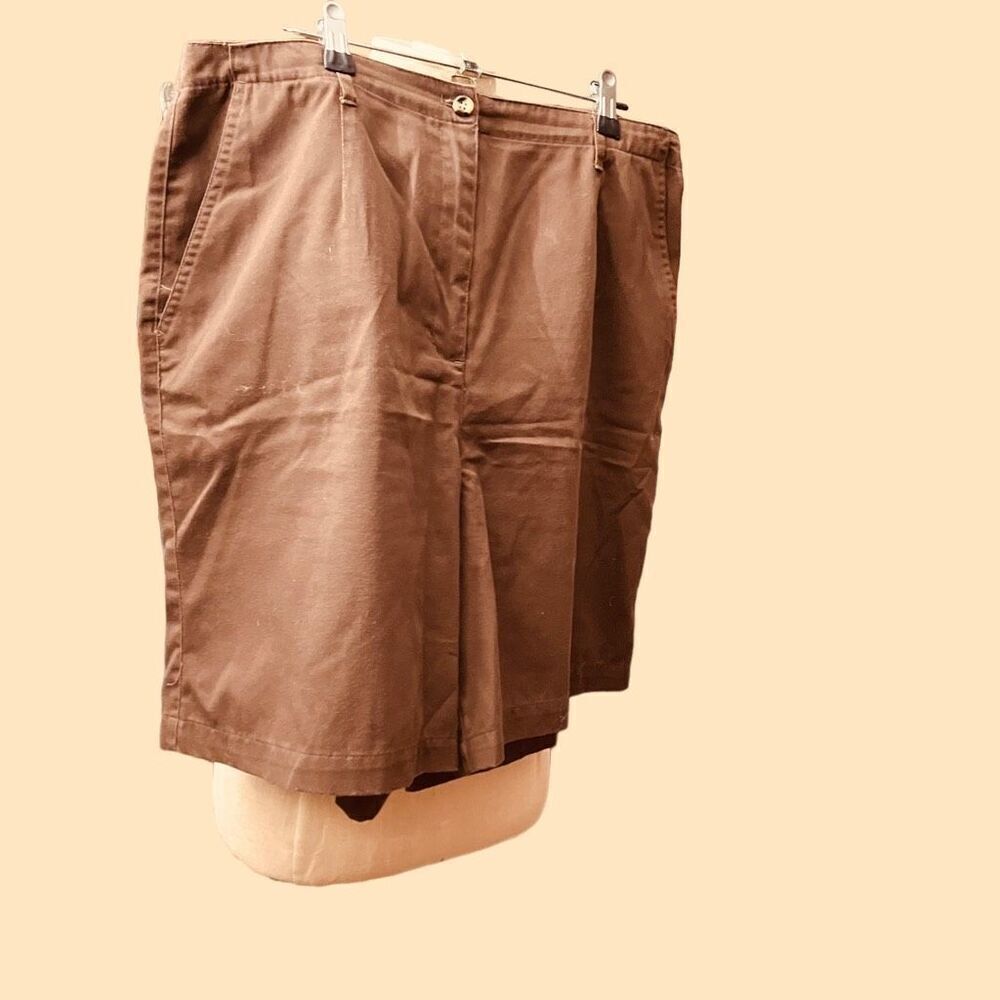 Karen Scott Women’s Brown Zip Front Shorts / SZ: 16